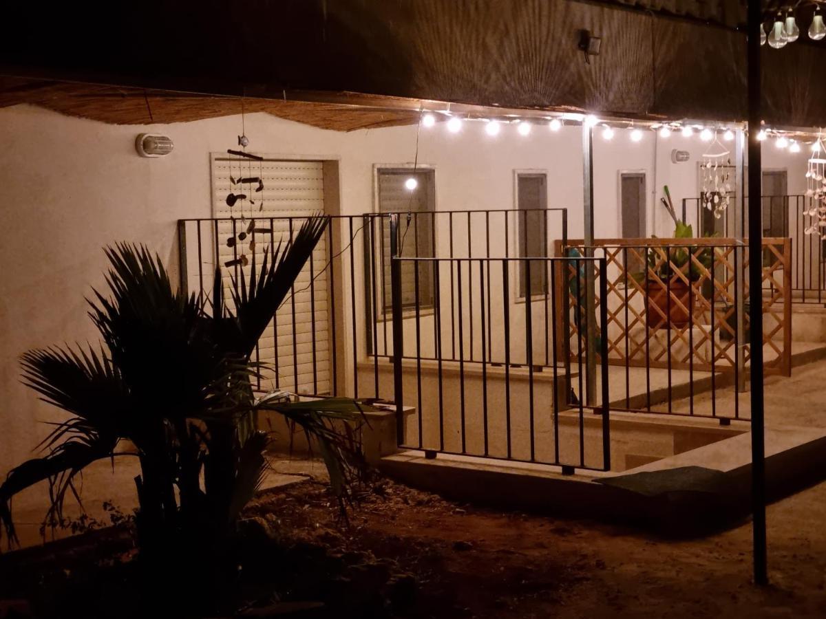 Le Case Di Pat - Palms Home Сан-Пьетро-ин-Беванья Экстерьер фото